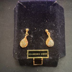 Vintage Diamond Dust Gold Tone Dangle Clip On Earrings